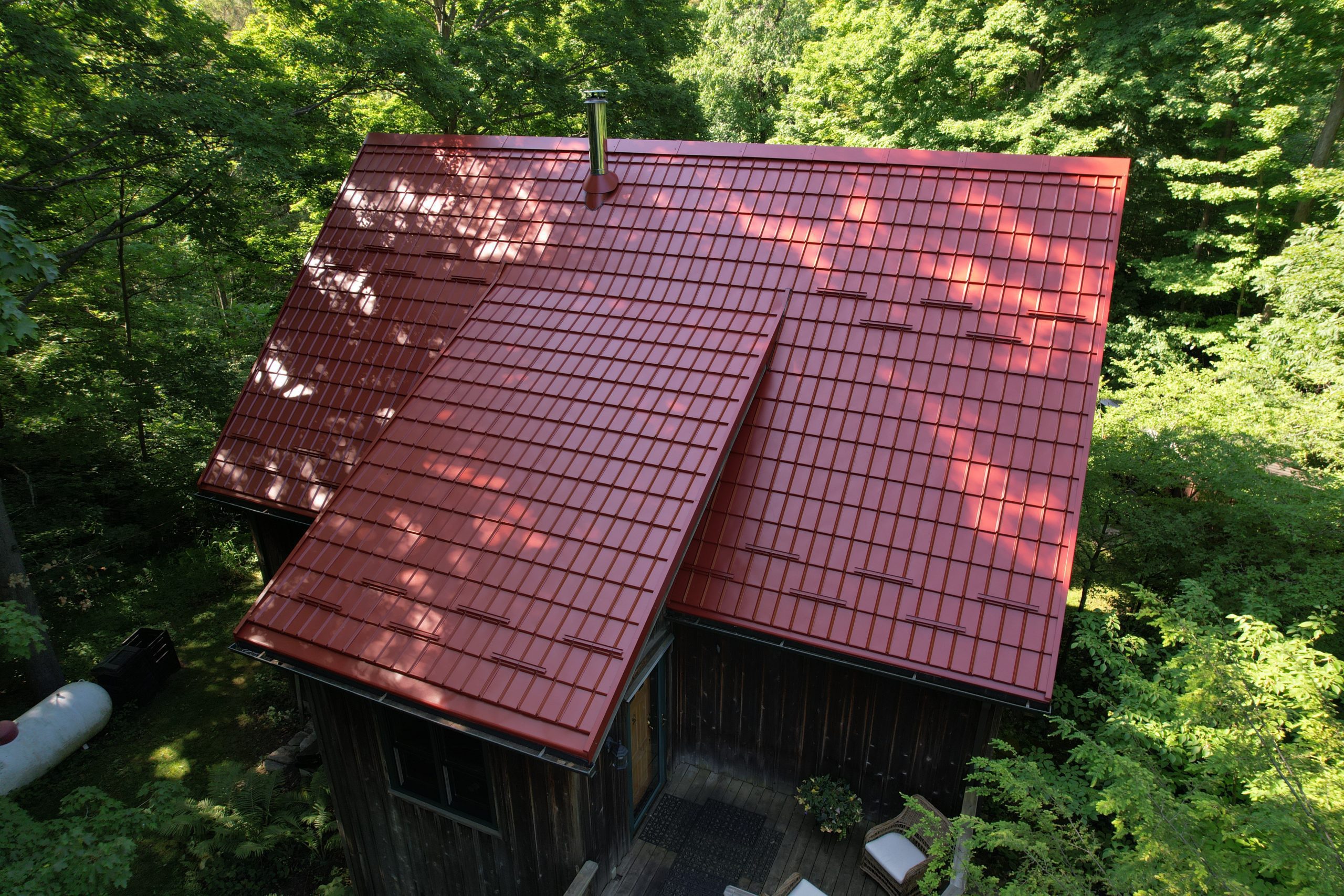 Hy-Grade Steel and Metal Roof in Barrie, Orillia, Innisfil, Alliston, and surrounding area.