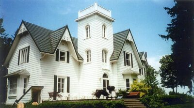 Church with a Hy-Grade Steel Roof in Grey